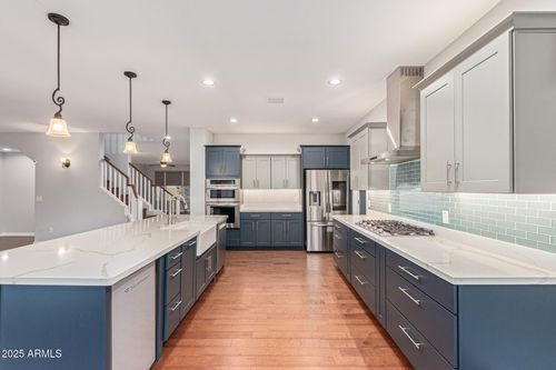 2818 E Teakwood Pl, Chandler, AZ, 85249-5517 | Card Image