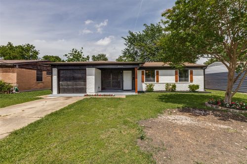 4862 Bedford Dr, Mesquite, TX, 75150-1108 | Card Image