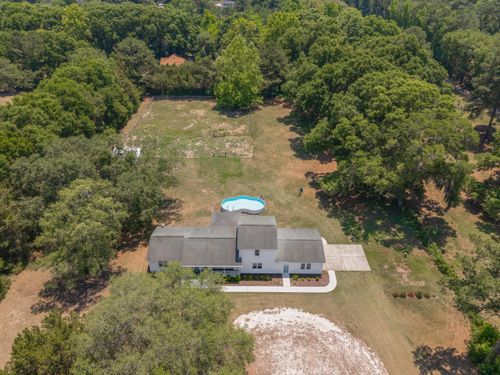 6619 Bears Bluff Rd, Wadmalaw Island, SC, 29487-6811 | Card Image
