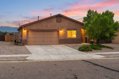 15 Tome Vista Dr, Los Lunas, NM, 87031-8106 | Card Image