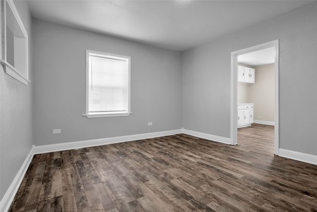 905 N Music St, House other with 3 bedrooms, 2 bathrooms and null parking in Sherman TX | Image 5