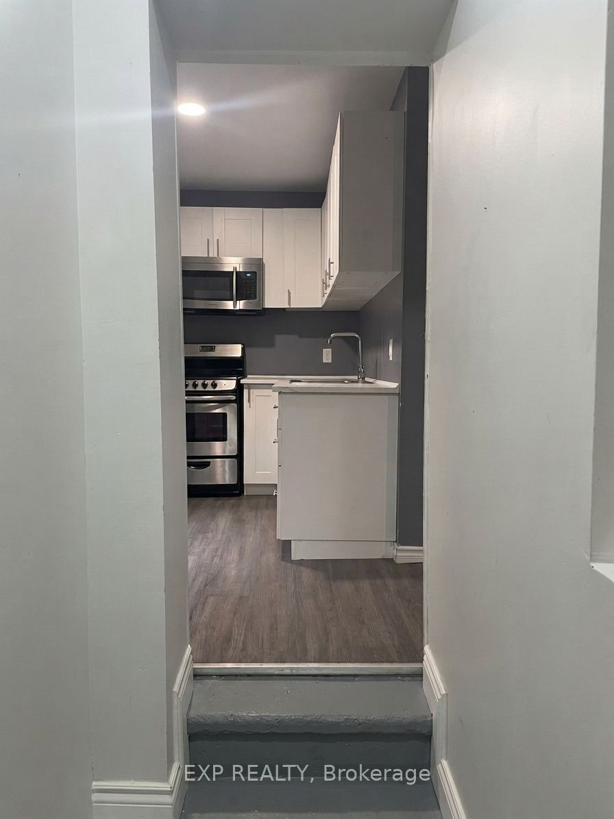 Residential Lease in Hamilton 3