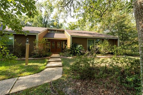 110 Twin Oaks Dr, Slidell, LA, 70461-1419 | Card Image