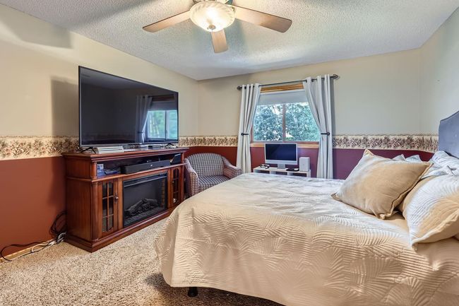 Primary bedroom! | Image 11