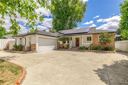 6454 Baird Ave, Reseda, CA, 91335-6004 | Card Image