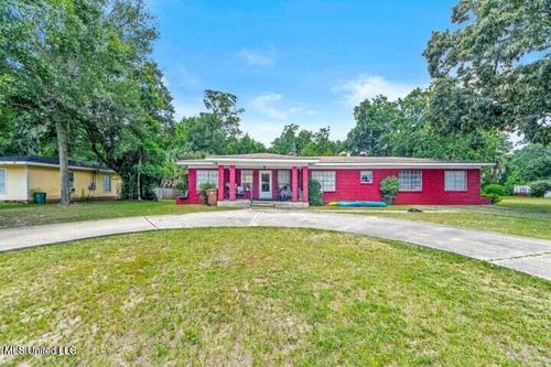 112 Olson Ave, Long Beach, MS, 39560-5826 | Card Image
