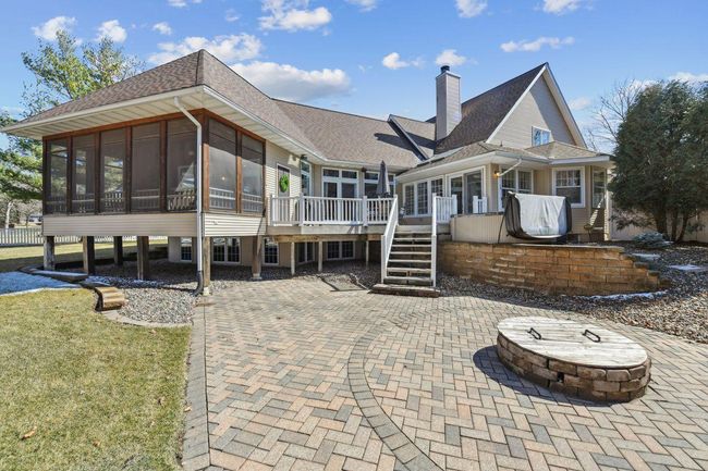 Outdoor Living at its Finest! | Image 34