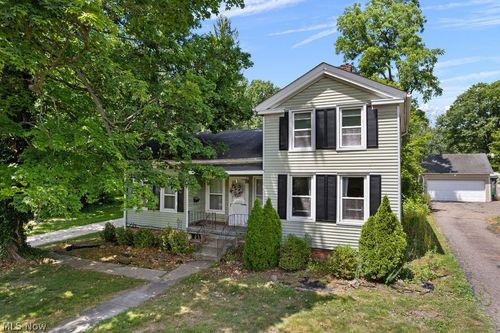 547 E Main Street, Ravenna, OH, 44266 | Card Image
