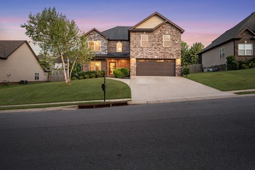 166 Melbourne Dr, Clarksville, TN, 37043-1586 | Card Image