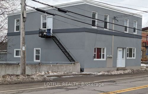 2-17 Main St W, Lyn, ON, K0E1M0 | Card Image