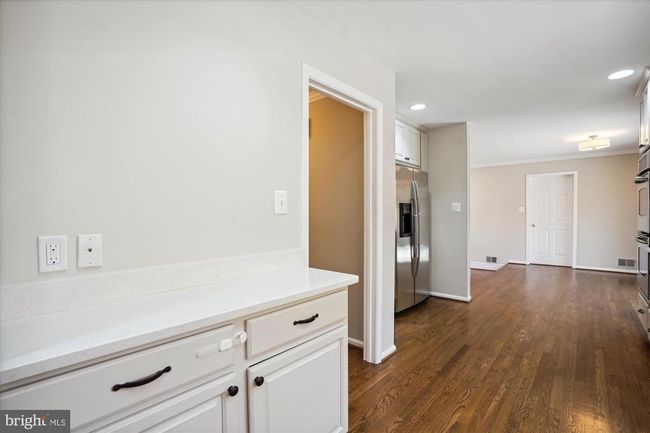 7722 Desdemona Ct, House other with 5 bedrooms, 4 bathrooms and null parking in MCLEAN VA | Image 9