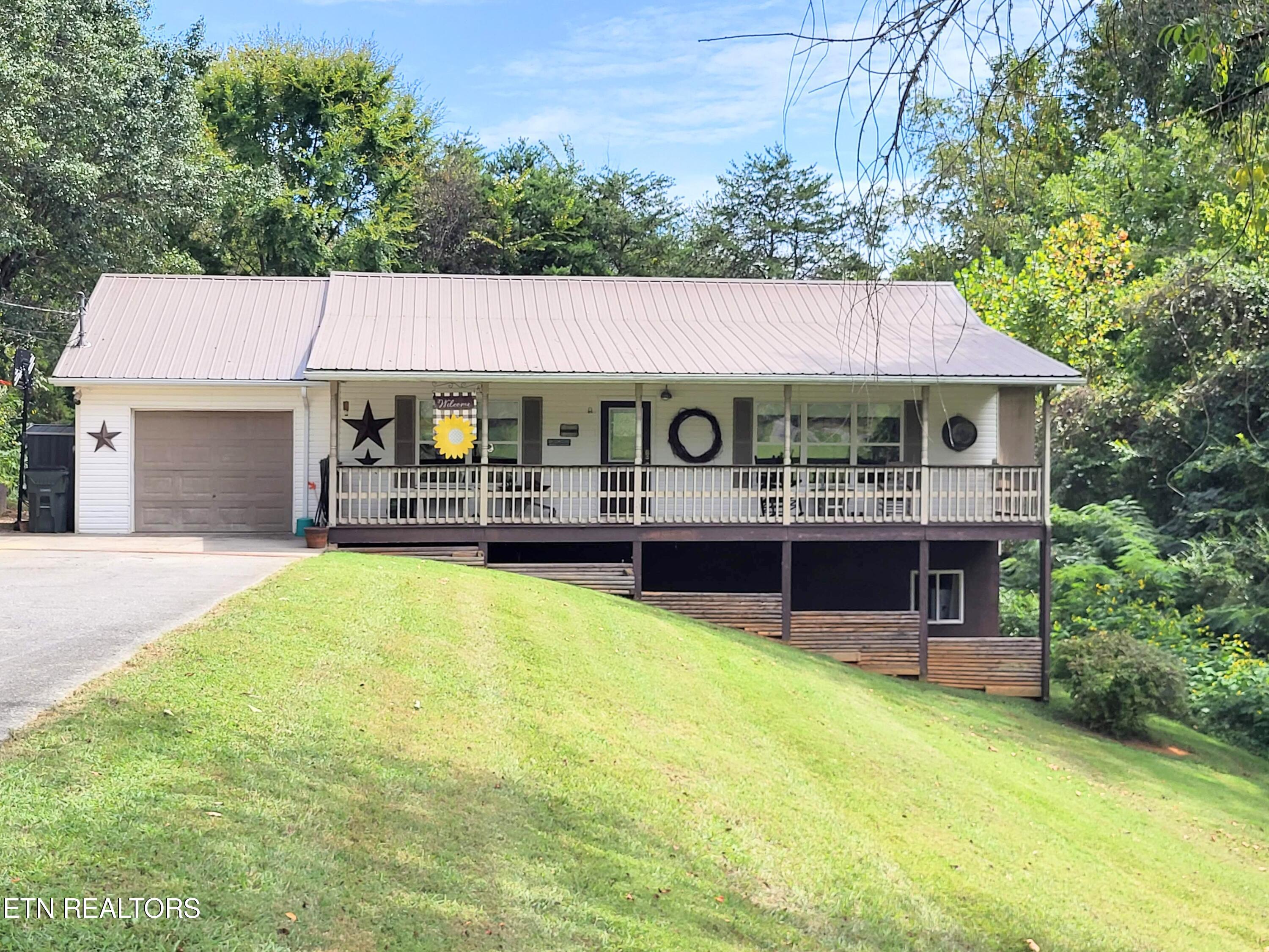Island Blvd, Sevierville, TN 37876