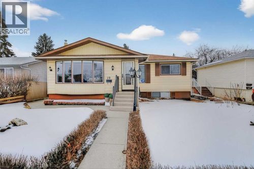 19 Beaupre Cres Nw, Calgary, AB, T3B2S9 | Card Image