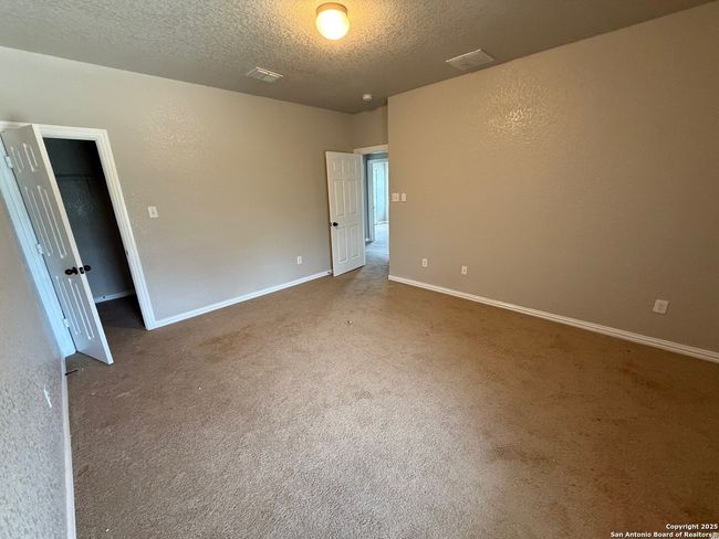 10717 Barnsford Ln, House other with 4 bedrooms, 4 bathrooms and null parking in Helotes TX | Image 30