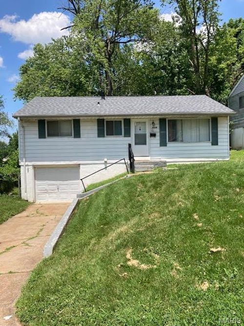 7315 Albright Ave, Jennings, MO, 63136-1228 | Card Image