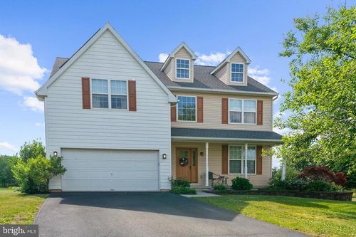 150 Marjessa Dr, Gilbertsville, PA, 19525-8910 | Card Image