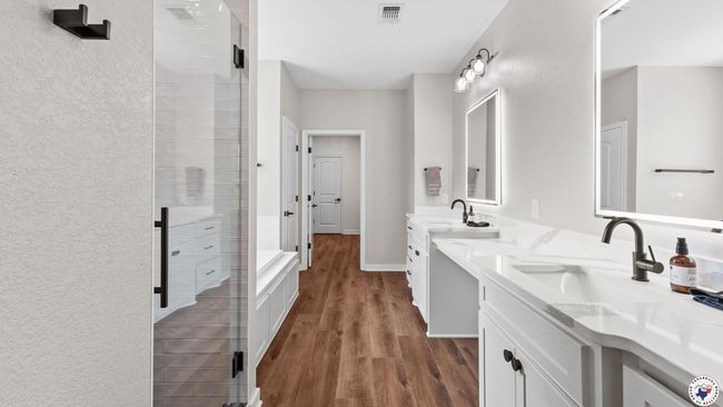 6826 Maple View Ln, House other with 5 bedrooms, 3 bathrooms and null parking in Texarkana TX | Image 21