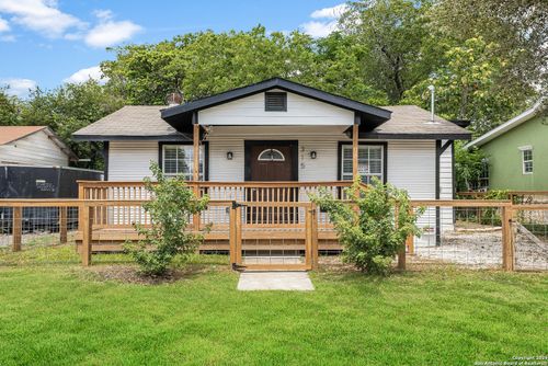 315 Saint James, San Antonio, TX, 78202-2917 | Card Image