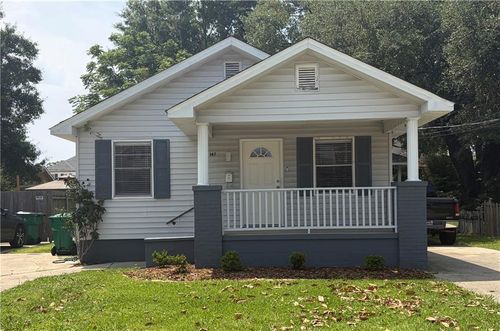 147 Metairie Ct, Metairie, LA, 70001-3033 | Card Image