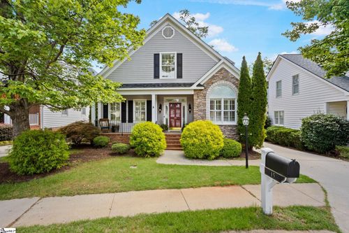 15 Crabapple Ct, Greenville, SC, 29605-2064 | Card Image