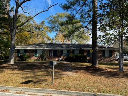 102 Weathersby Rd, Hattiesburg, MS, 39402-1125 | Card Image