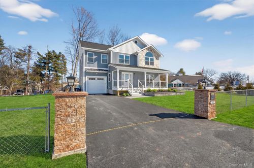 864 Route 17m, Middletown, NY, 10940-6768 | Card Image