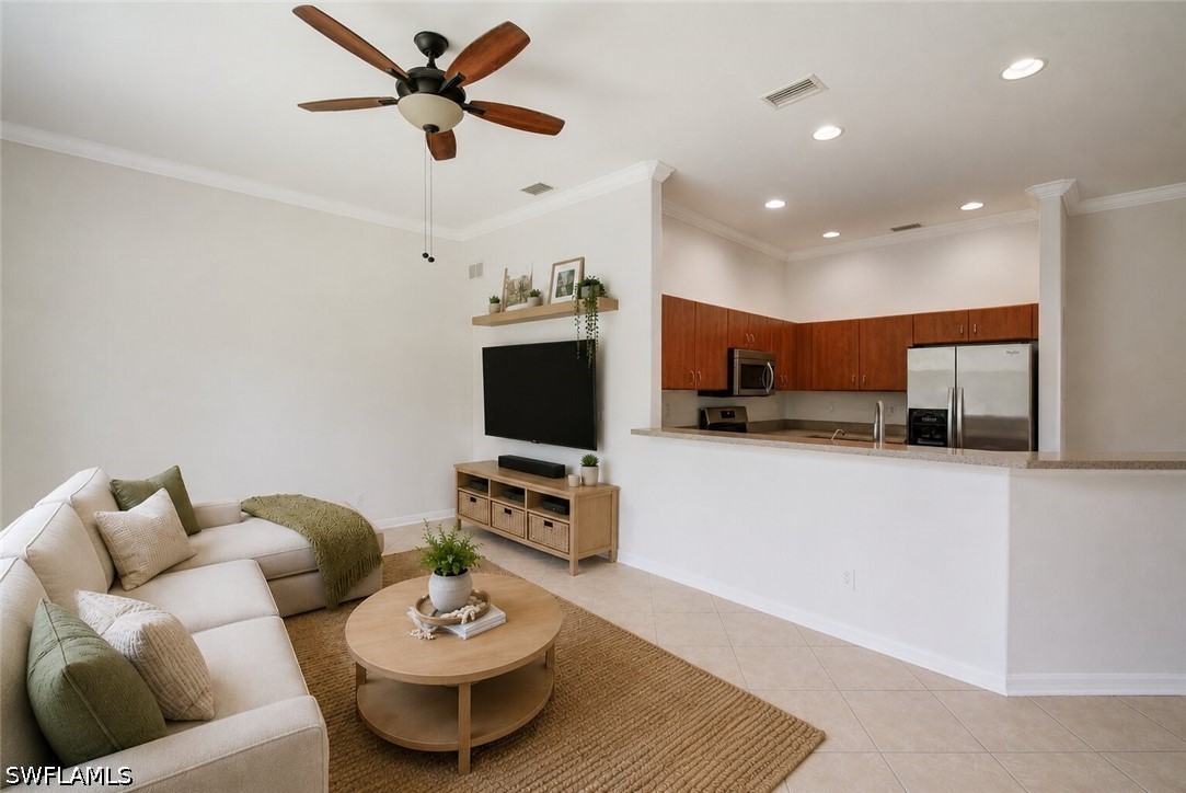 Residential in Naples 4