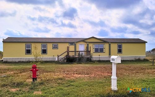 2072 County Road 421, Stockdale, TX, 78160-6102 | Card Image