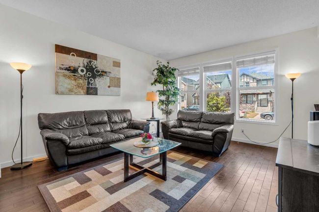 49 Skyview Point Common Ne, House other with 3 bedrooms, 3 bathrooms and 4 parking in Calgary AB | Image 4