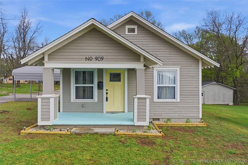 909 Pawnee St, Cleveland, OK, 74020-3009 | Card Image