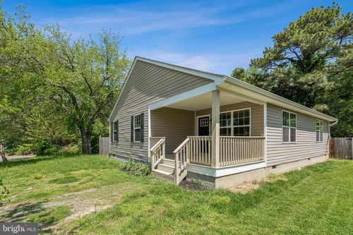 1205 Euclid Ave, COLONIAL BEACH, VA, 22443-1856 | Card Image