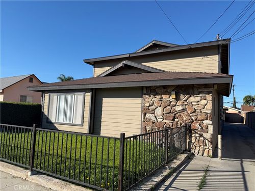 6611 Kingman Ave, Buena Park, CA, 90621-2886 | Card Image