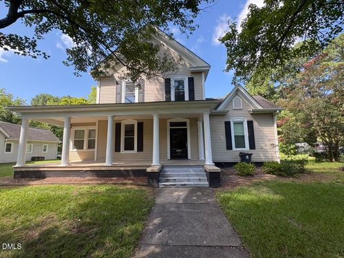 512 Raleigh St, Oxford, NC, 27565-3736 | Card Image