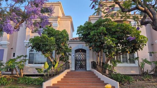 1441 Robinson Ave, San Diego, CA, 92103-4562 | Card Image