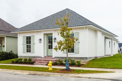 7644 Jeter Dr, Baton Rouge, LA, 70817-5270 | Card Image