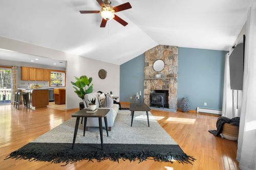 76 Lovejoy Rd, Loudon, NH, 03307-0904 | Card Image