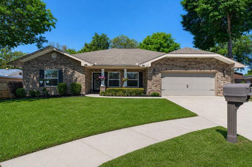 709 Concord Ct, Fort Walton Beach, FL, 32547-2305 | Card Image