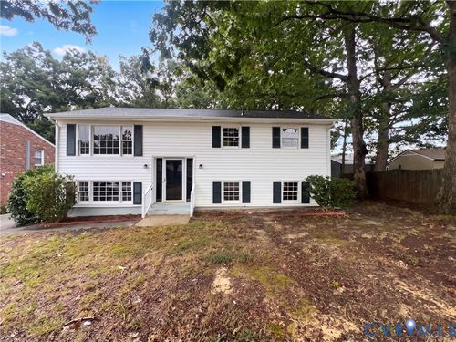 107 School Ave, Colonial Heights, VA, 23834-2618 | Card Image