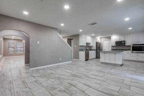 338 Territory Oak, San Antonio, TX, 78253-9210 | Card Image