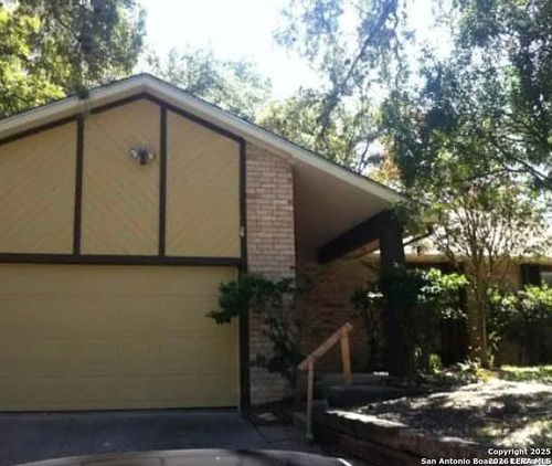 7926 Rugged Rdg, San Antonio, TX, 78254-2623 | Card Image