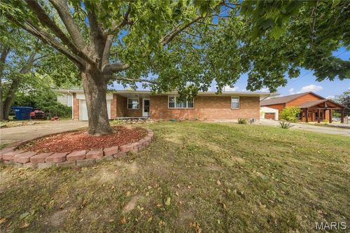 102 W Center St, Salem, MO, 65560-1955 | Card Image