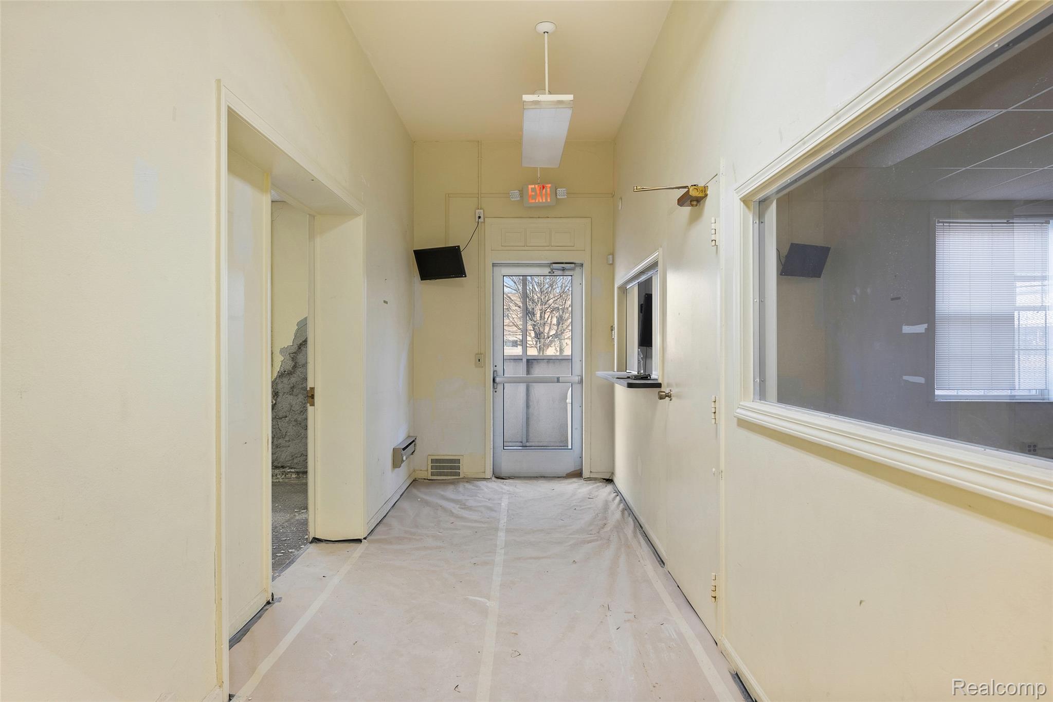 Commercial Sale in Detroit 5