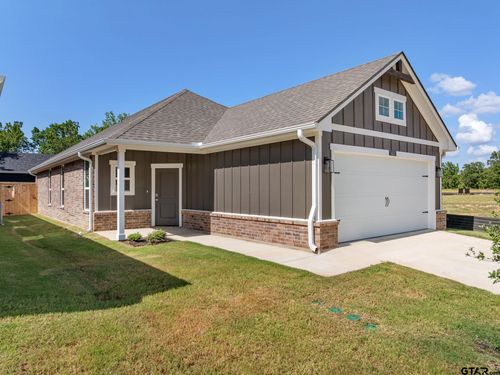 611 Park Dr, Chandler, TX, 75758 | Card Image