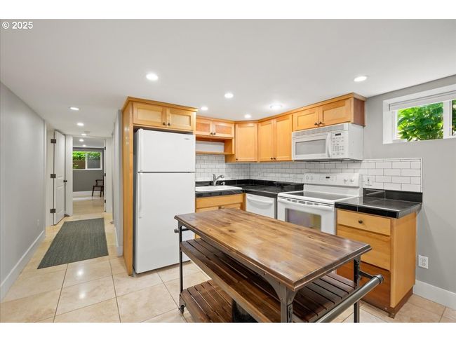 1718 23 Rd Ave, House other with 5 bedrooms, 3 bathrooms and 1 parking in Forest Grove OR | Image 18