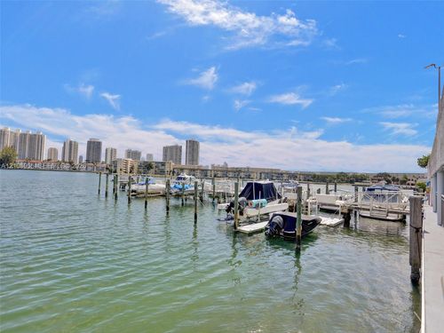 1904-18011 Biscayne Blvd, Aventura, FL, 33160-5239 | Card Image