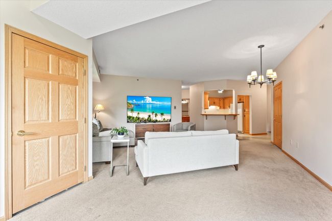 UNIT-308 - 5200 Pathways Ave, Condo with 2 bedrooms, 2 bathrooms and null parking in White Bear Lake MN | Image 14