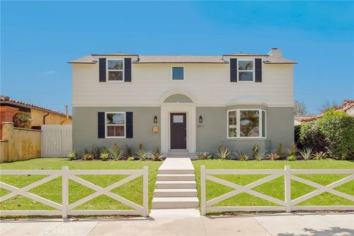 3911 California Ave, Long Beach, CA, 90807-3511 | Card Image