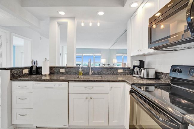 APT-11E - 6000 N Ocean Blvd, Condo with 1 bedrooms, 2 bathrooms and null parking in Lauderdale By The Sea FL | Image 23
