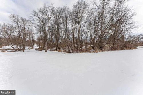 1438 Williamsburg Dr, West Chester, PA, 19382-6836 | Card Image