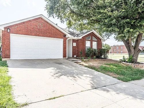9000 Elbe Trl, Fort Worth, TX, 76118-7360 | Card Image